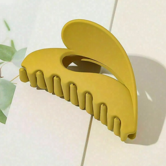 EXTREMELY BEAUTIFUL TO ENHANCE YOUR LONG HAIR STYLES - Picture 3 of 10